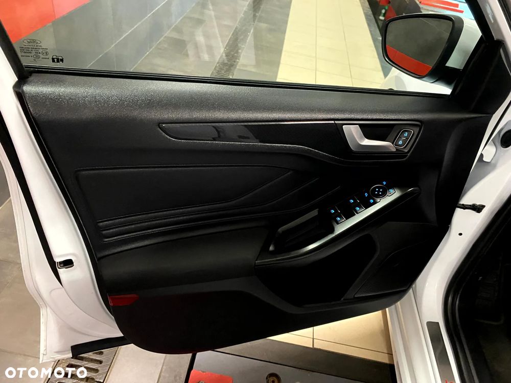 Ford Focus 2.0 EcoBlue ST-Line Business - 17