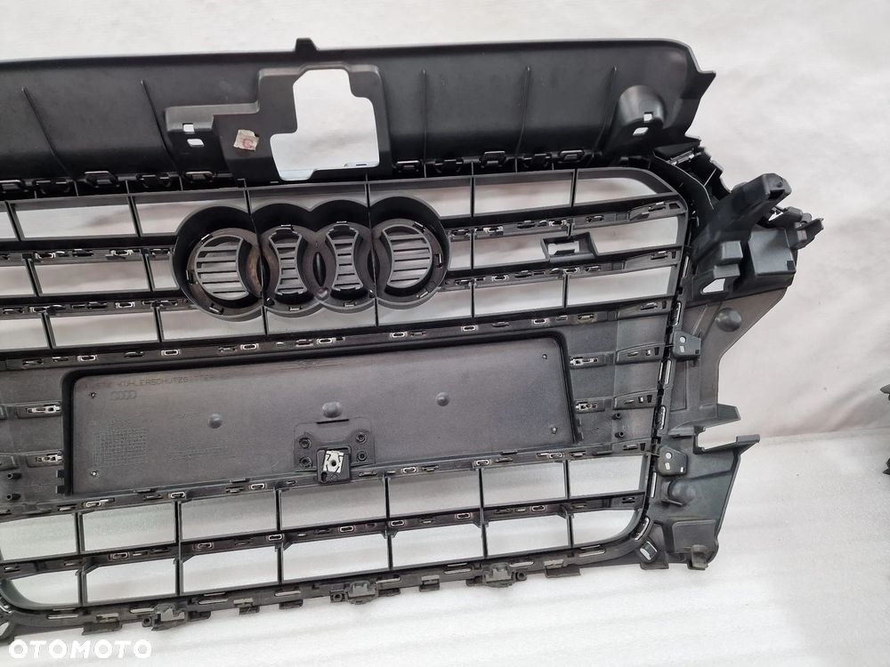AUDI A3 / S3 8V0 / 8V3 12- ATRAPA / GRILL PRZEDNI PRZÓD , BARDZO ŁADNA , SZARA , NR 8V3853651B/C , NR AUKCJI GL696 (GL697) - 13