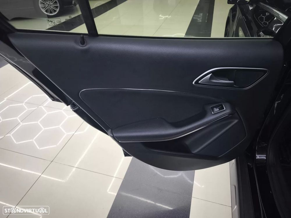 Mercedes-Benz GLA 200 d 7G-DCT AMG Line - 40