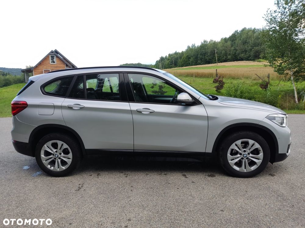 BMW X1 sDrive16d Sport Line - 9