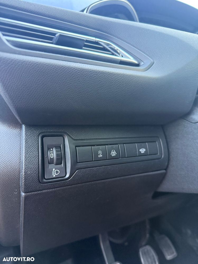 Peugeot 308 - 9
