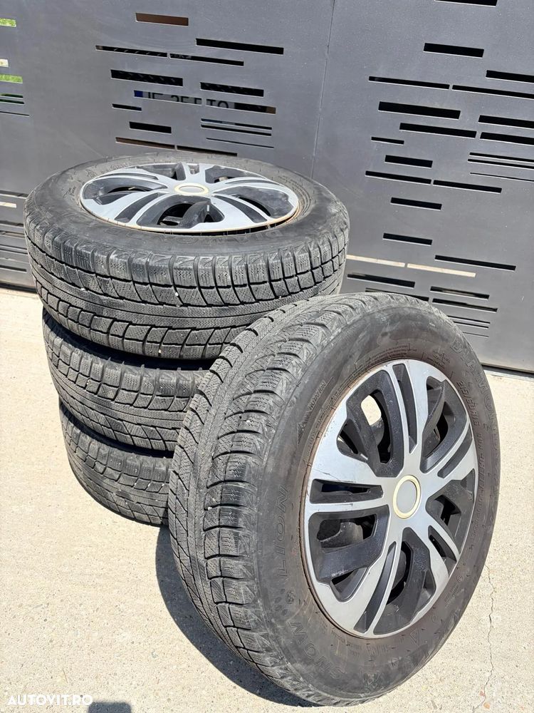 Dacia Duster TCe 130 GPF Prestige jante 17" - 25