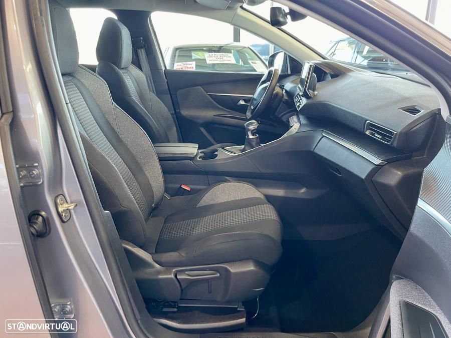 Peugeot 3008 1.2 PureTech Active Pack - 28