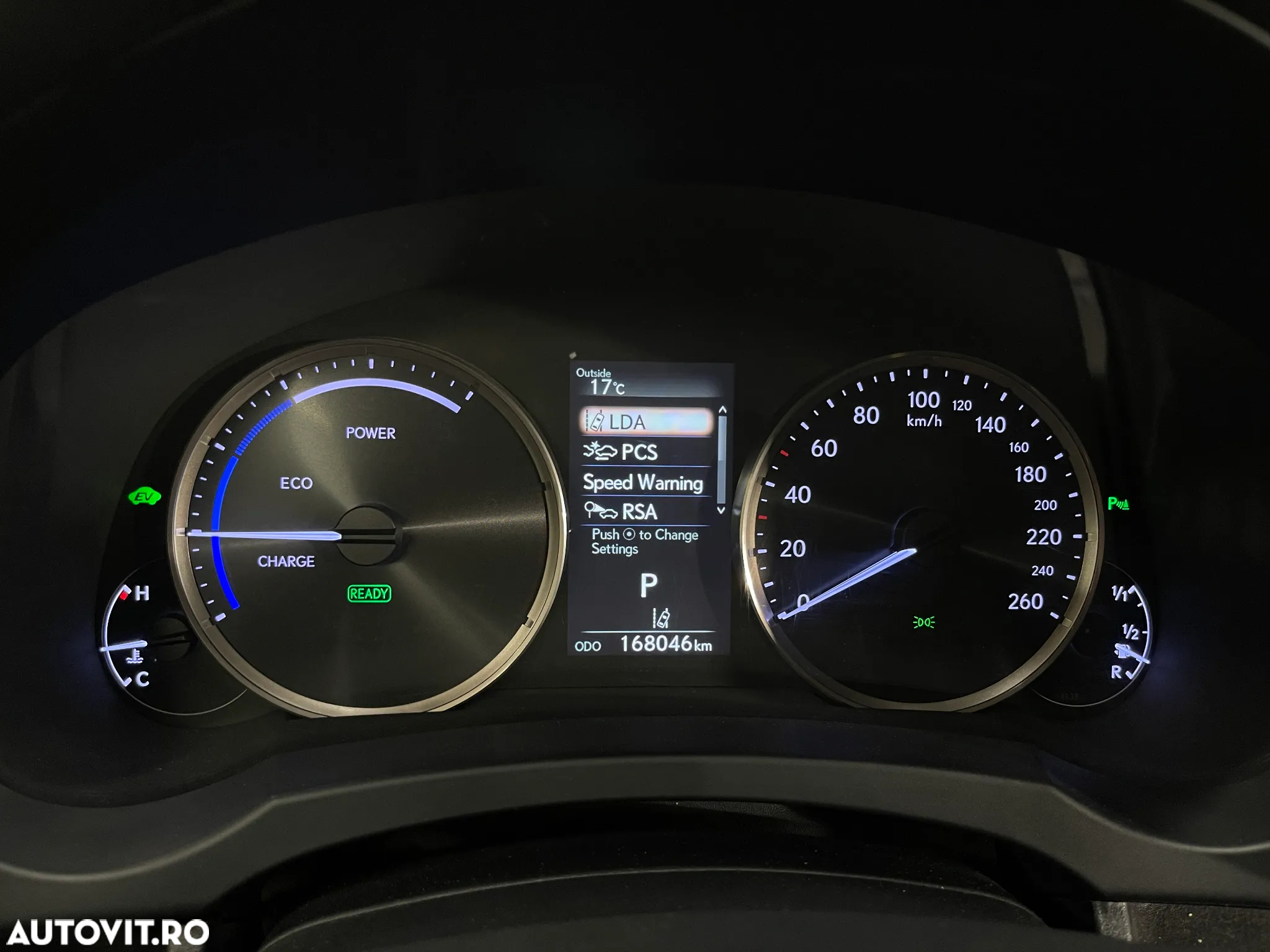Lexus Seria IS 300h Executive - 34