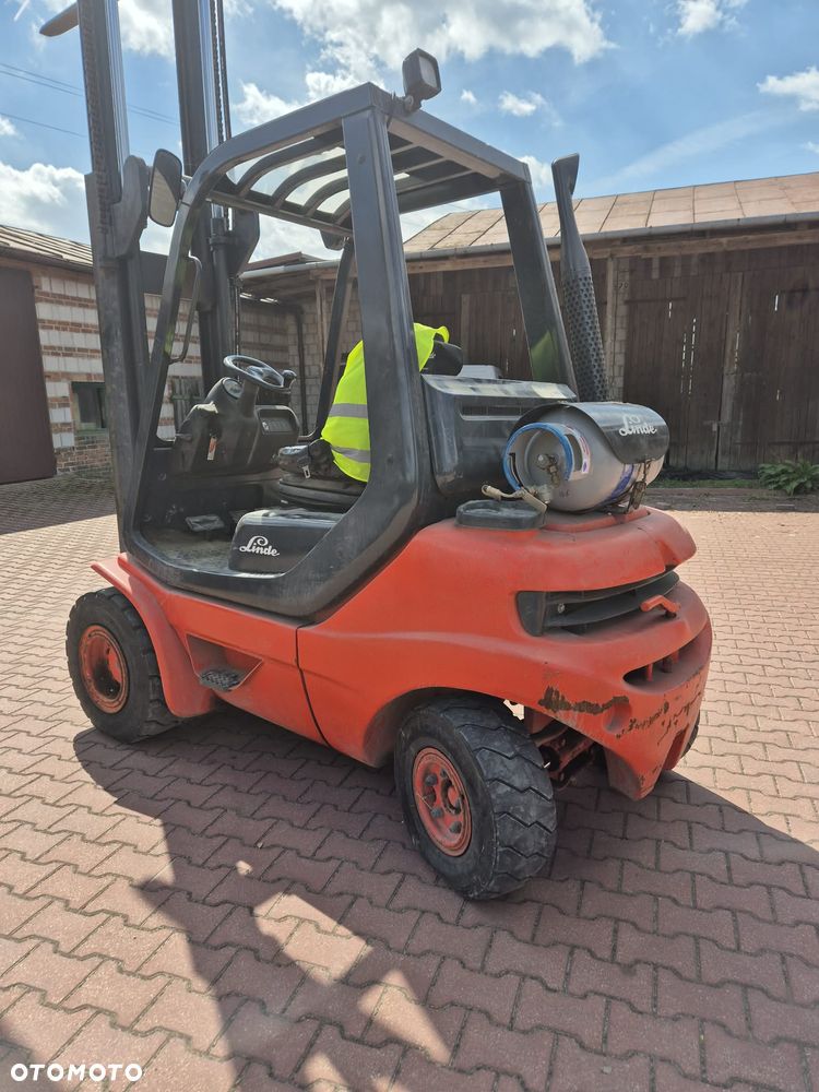 Linde H25-03 - 12