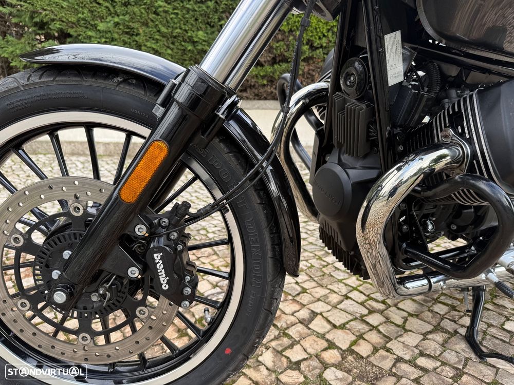 Moto Guzzi V9 Roamer - 15