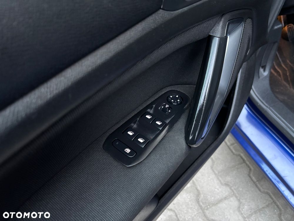 Peugeot 308 1.2 PureTech Allure S&S - 22