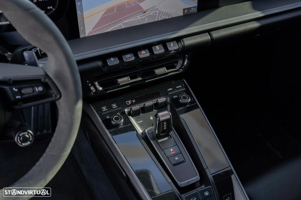 Porsche 911 (992) Carrera PDK - 33