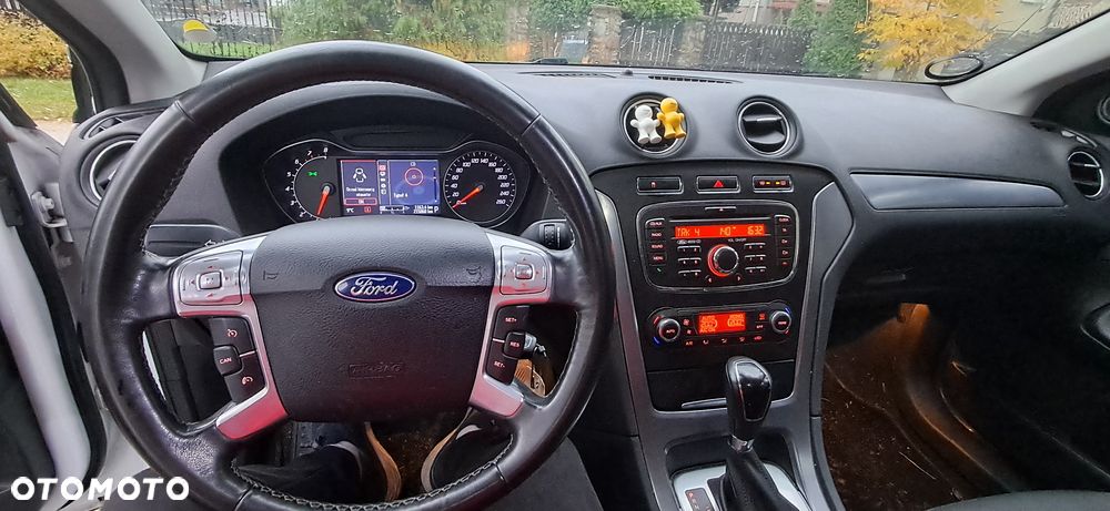 Ford Mondeo 2.0 T Titanium S - 11