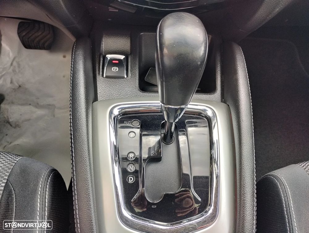 Nissan Qashqai 1.6 dCi Acenta Xtronic - 11