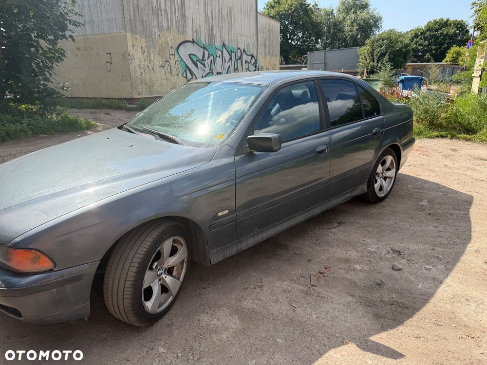 BMW Seria 5 520i - 3