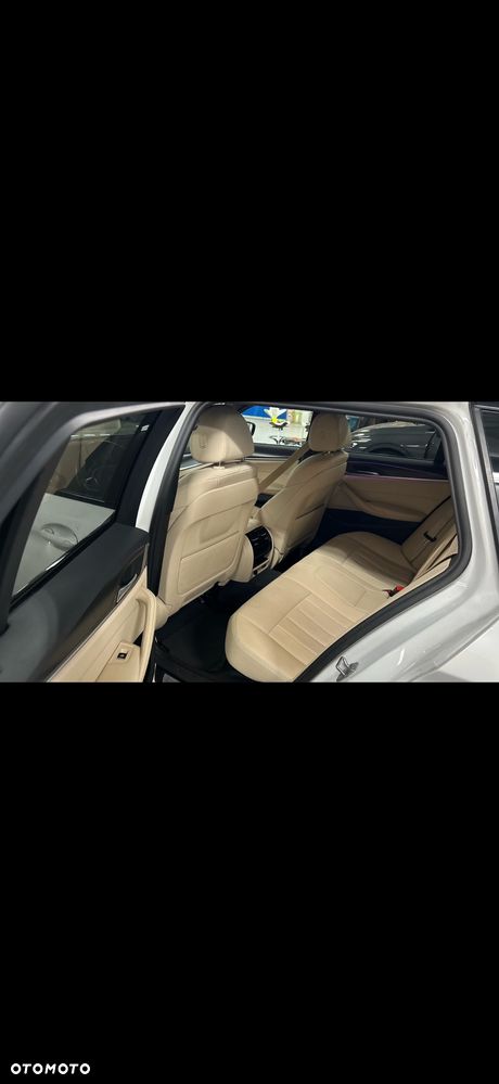 BMW Seria 5 530e M Sport sport - 12