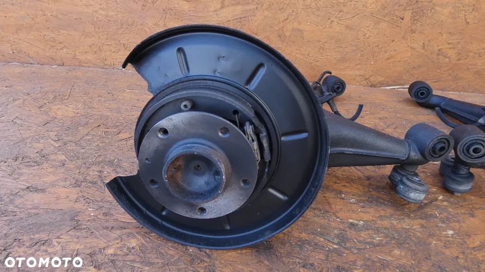 BMW E24 ZWROTNICA PRAWY LEWY TYŁ - 3