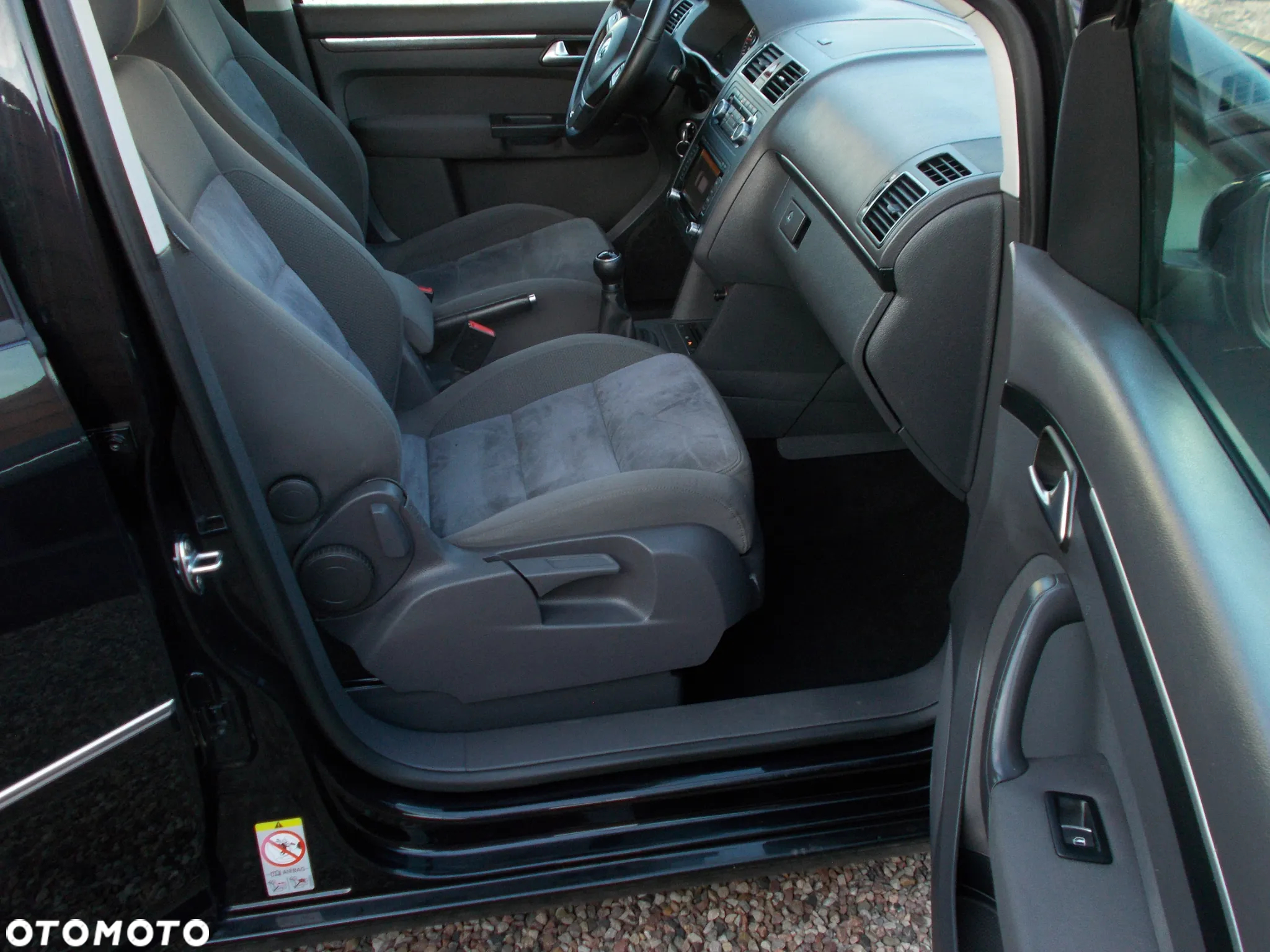 Volkswagen Touran 2.0 TDI Highline - 10
