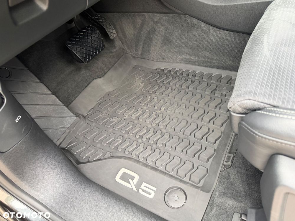 Audi Q5 50 TFSI e Quattro S Line S tronic - 17