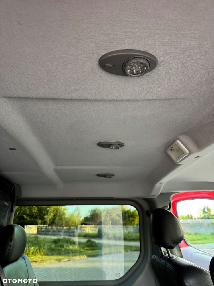 Opel Vivaro - 27