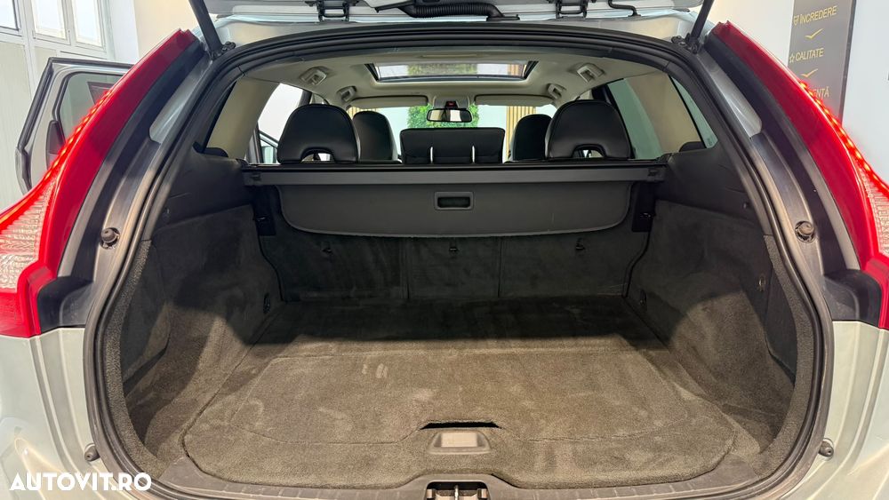 Volvo XC 60 2.4D Aut. - 18