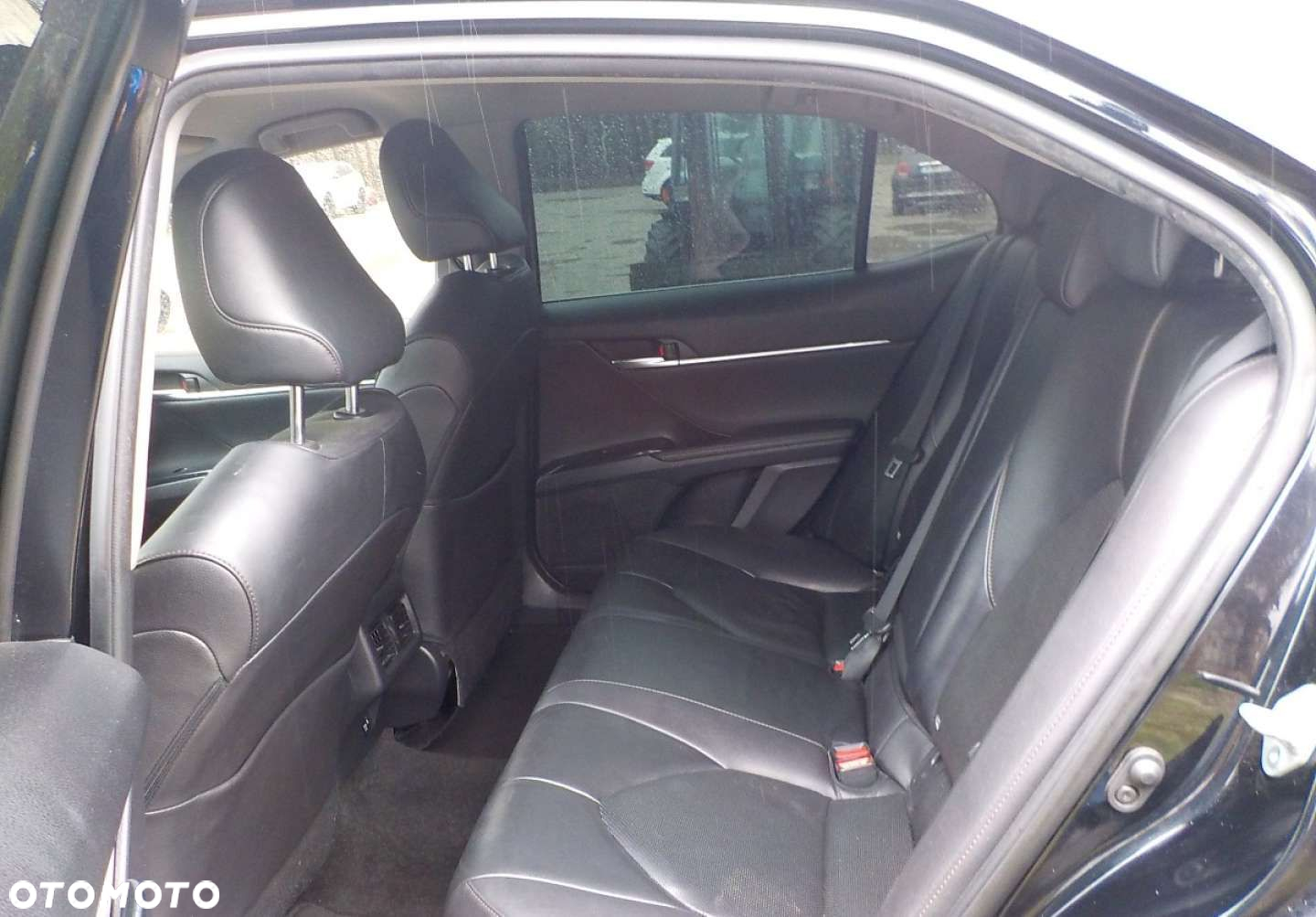 Toyota Camry - 20