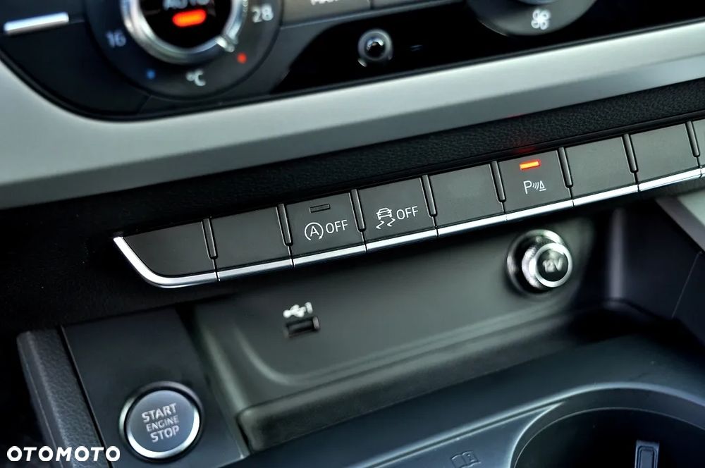 Audi A4 Avant 40 TDI S Line S tronic - 34