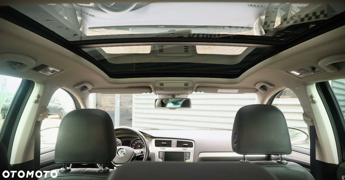 Volkswagen Golf - 20