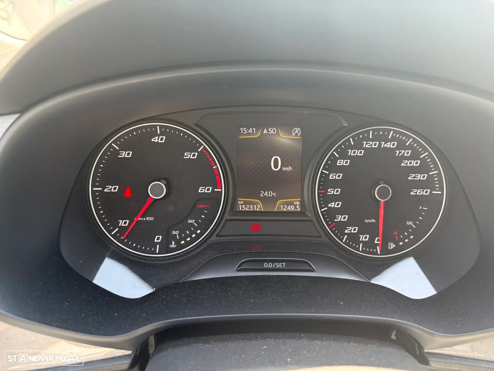 SEAT Leon 2.0 TDI FR S/S - 6