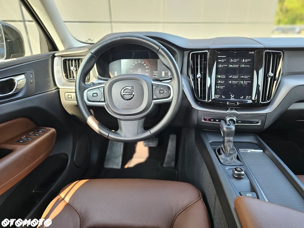 Volvo XC 60 D5 AWD Inscription - 19