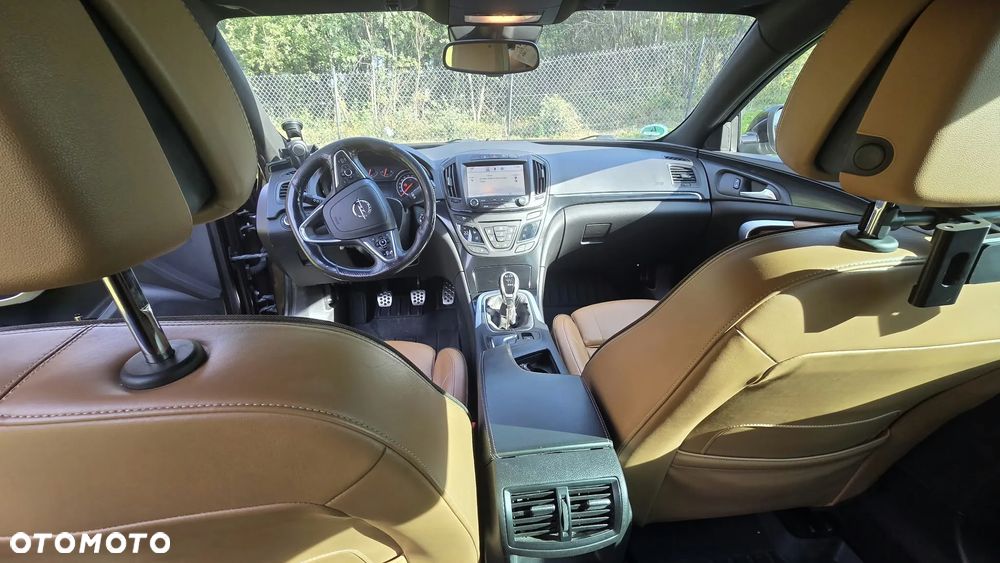 Opel Insignia - 16