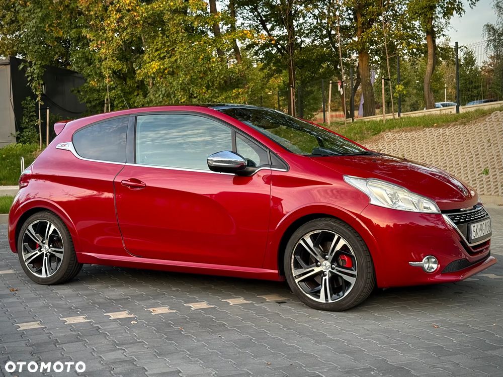 Peugeot 208 1.6 THP GTi - 10