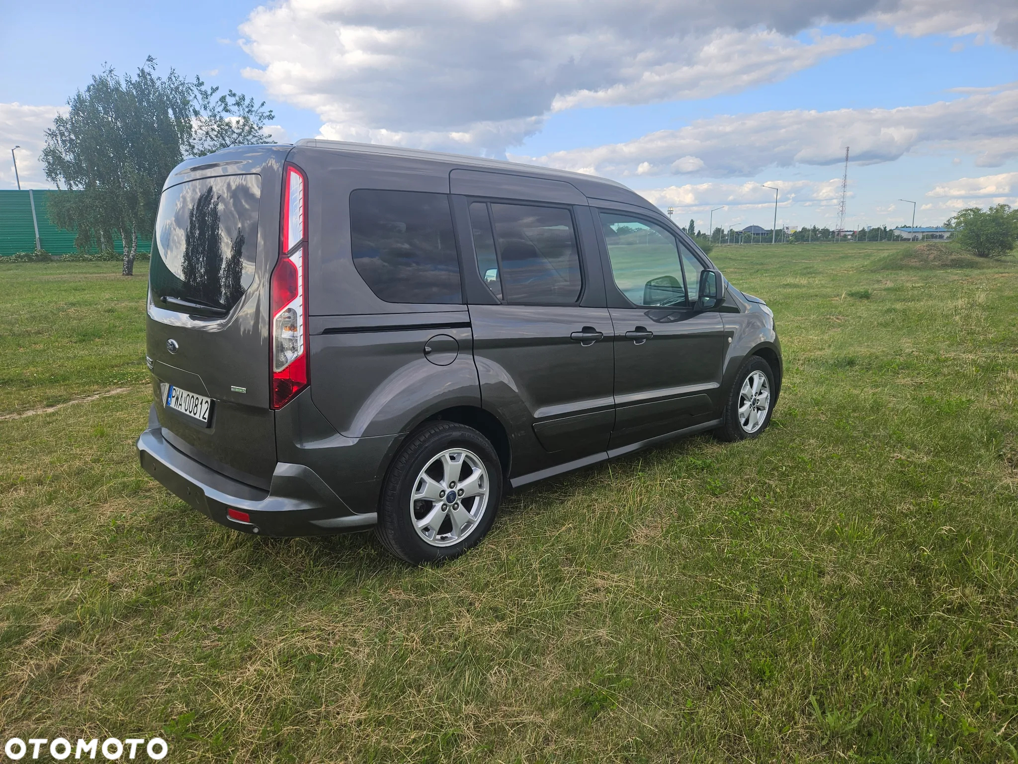 Ford Tourneo Connect 1.0 EcoBoost Titanium - 16
