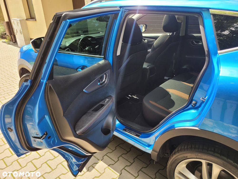 Nissan Qashqai 1.3 DIG-T MHEV N-Connecta - 24