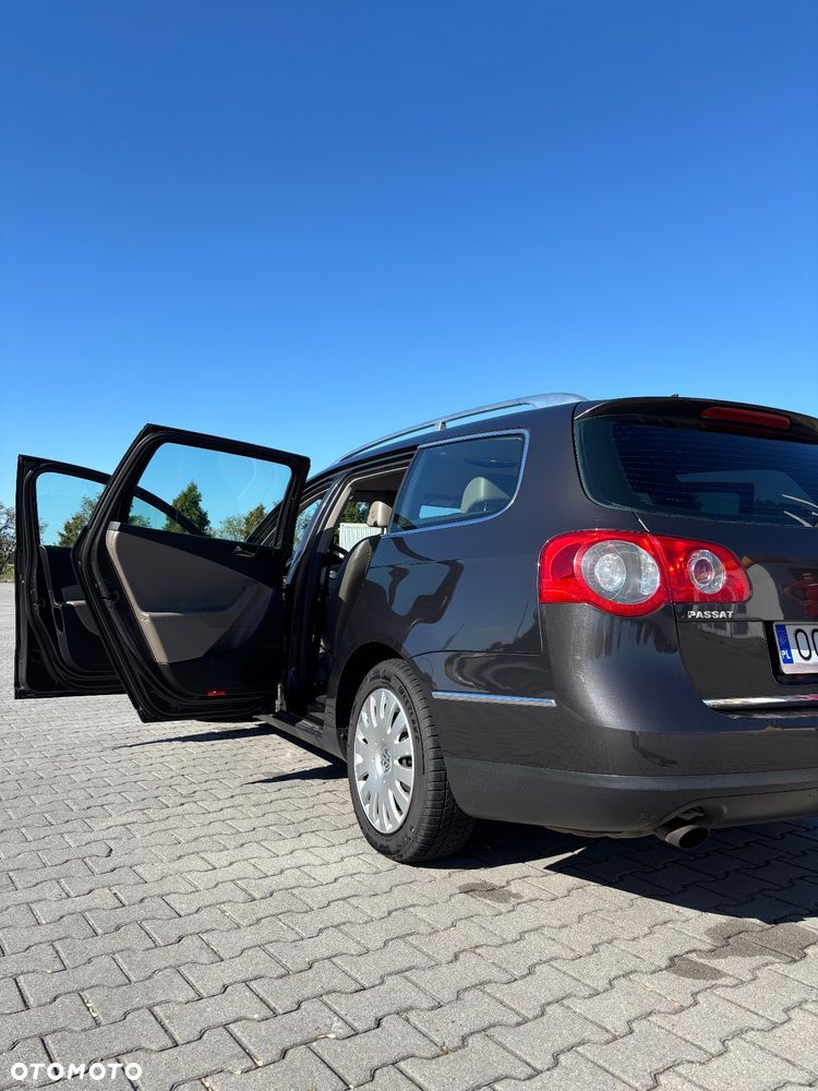 Volkswagen Passat - 8