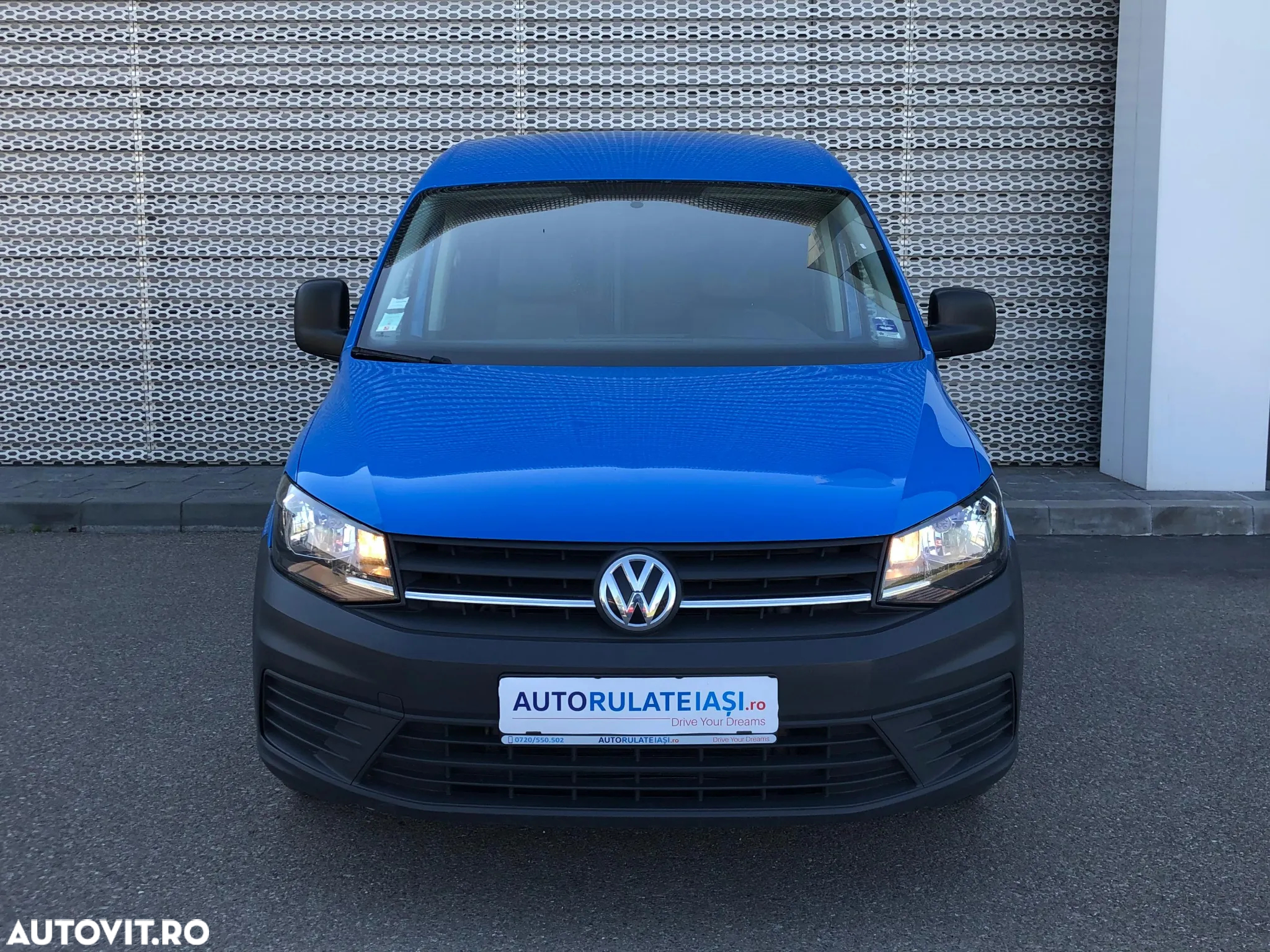 Volkswagen Caddy 2.0 TDI DSG - 9
