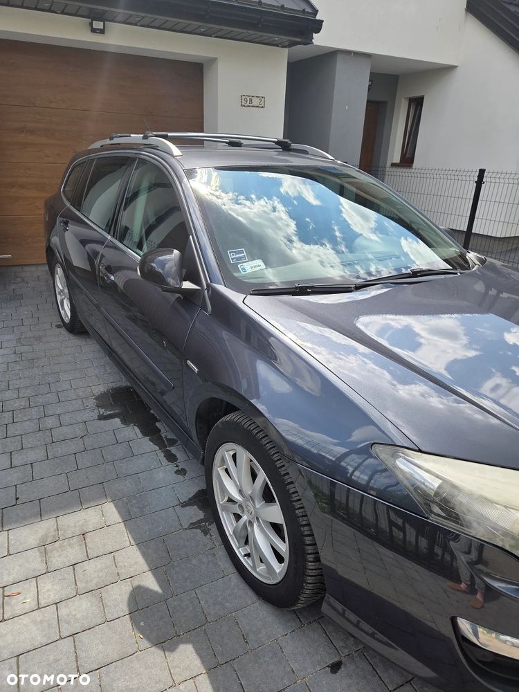 Renault Laguna 2012 photo 3