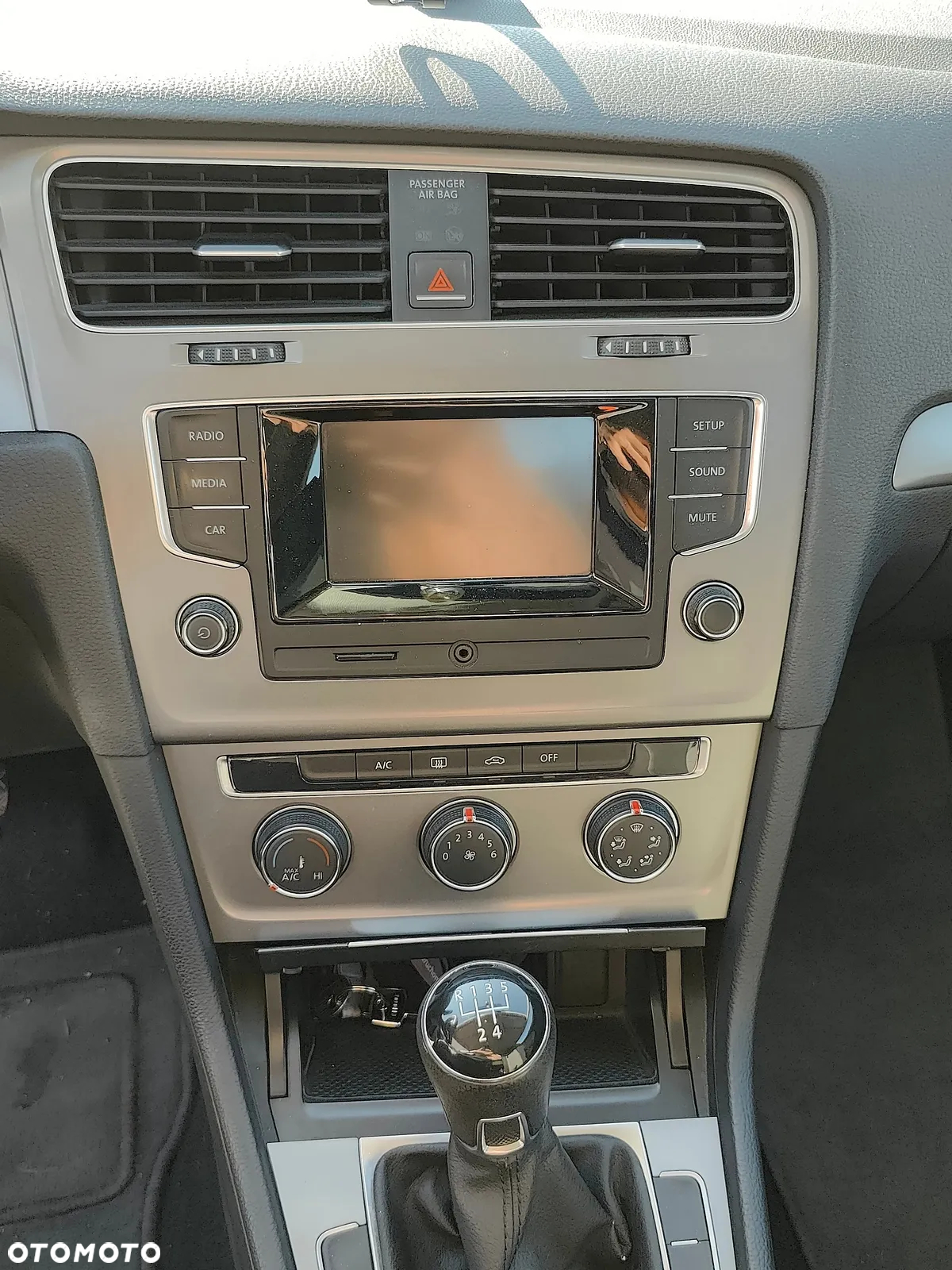Volkswagen Golf - 14