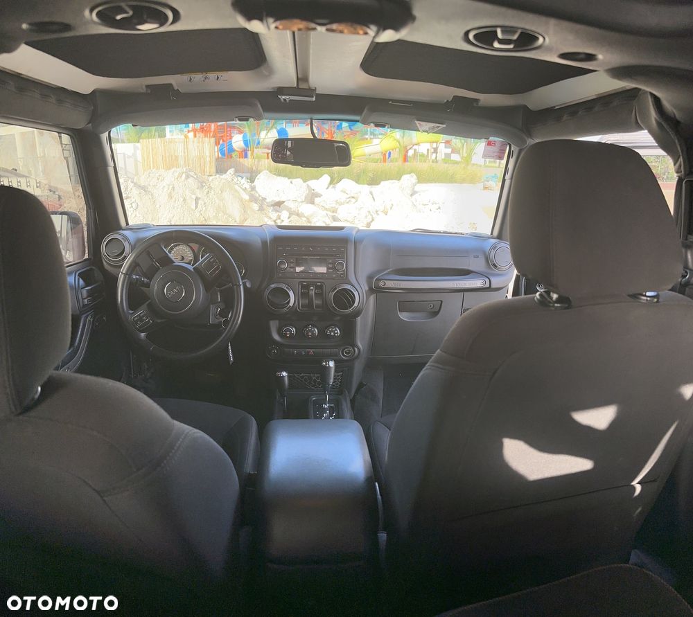 Jeep Wrangler 3.6 75th Anniv - 9