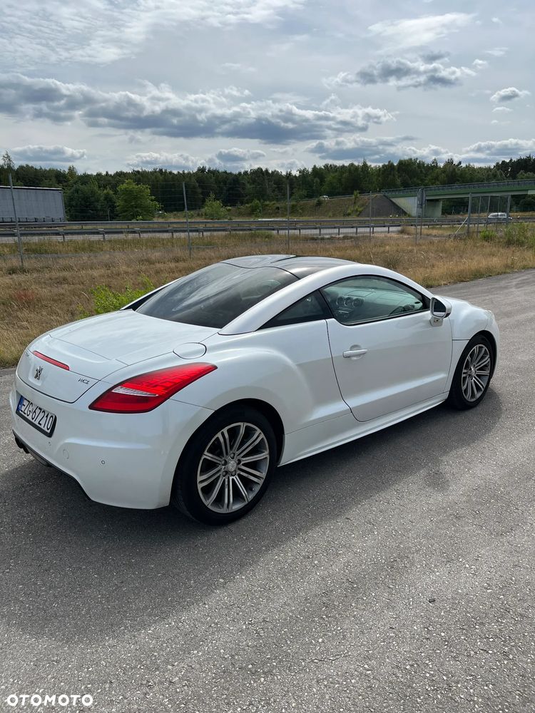 Peugeot RCZ - 8