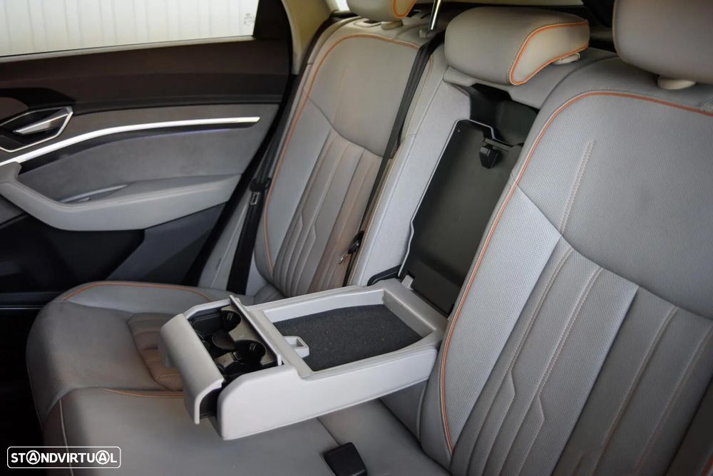 Audi e-tron 55 quattro - 43