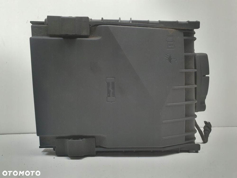 Skoda Octavia II lift 1.8 Tsi OBUDOWA SKRZYNKI BEZPIECZNIKÓW 1K0937132F - 1