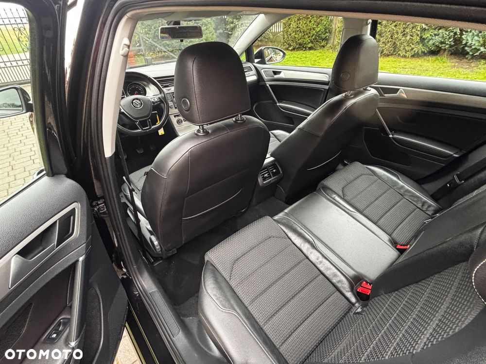 Volkswagen Golf 2.0 TDI SCR Highline - 24