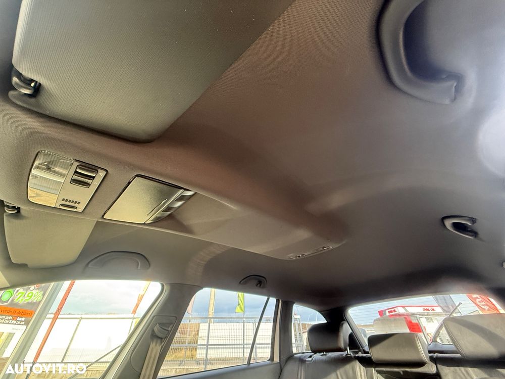 Skoda Octavia Combi 2.0 RS TDI - 30