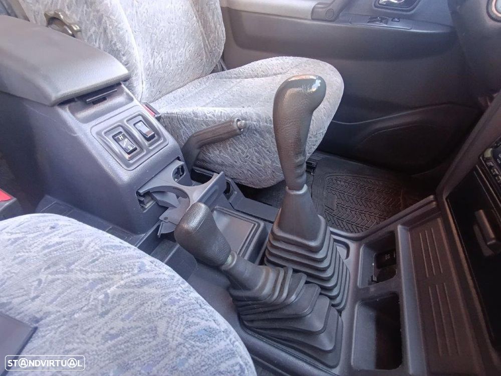 Mitsubishi Pajero 2.8 TD GLS - 26