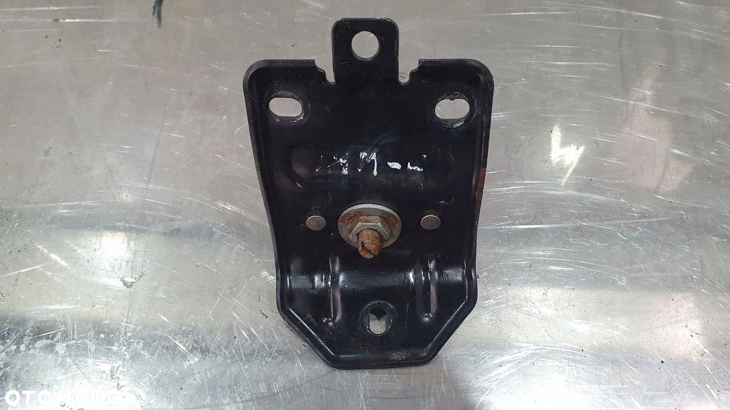 Zamek Maski Grill Iveco Stralis S-Way 5802338894 - 1
