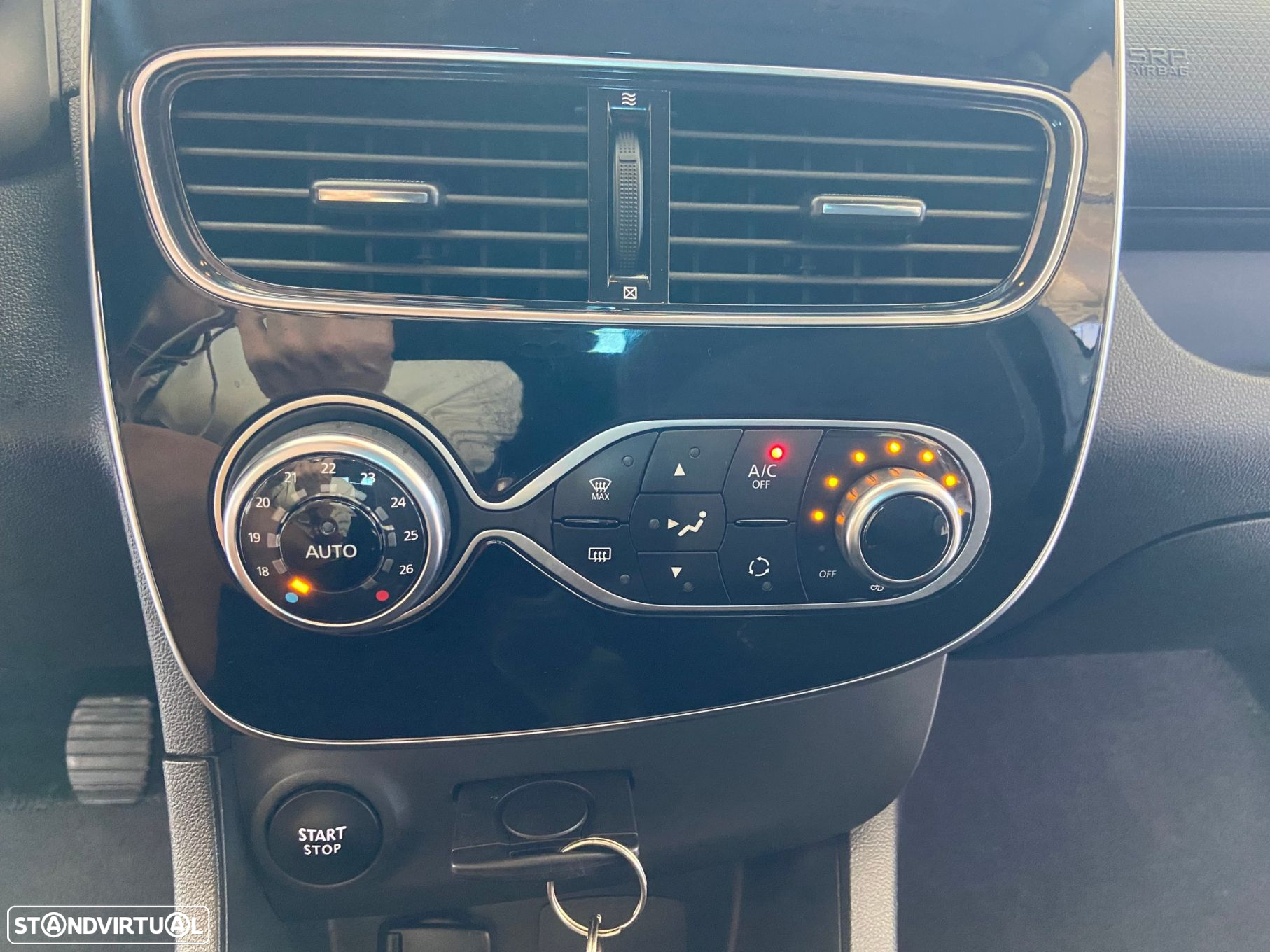 Renault Clio 0.9 TCe Limited - 17