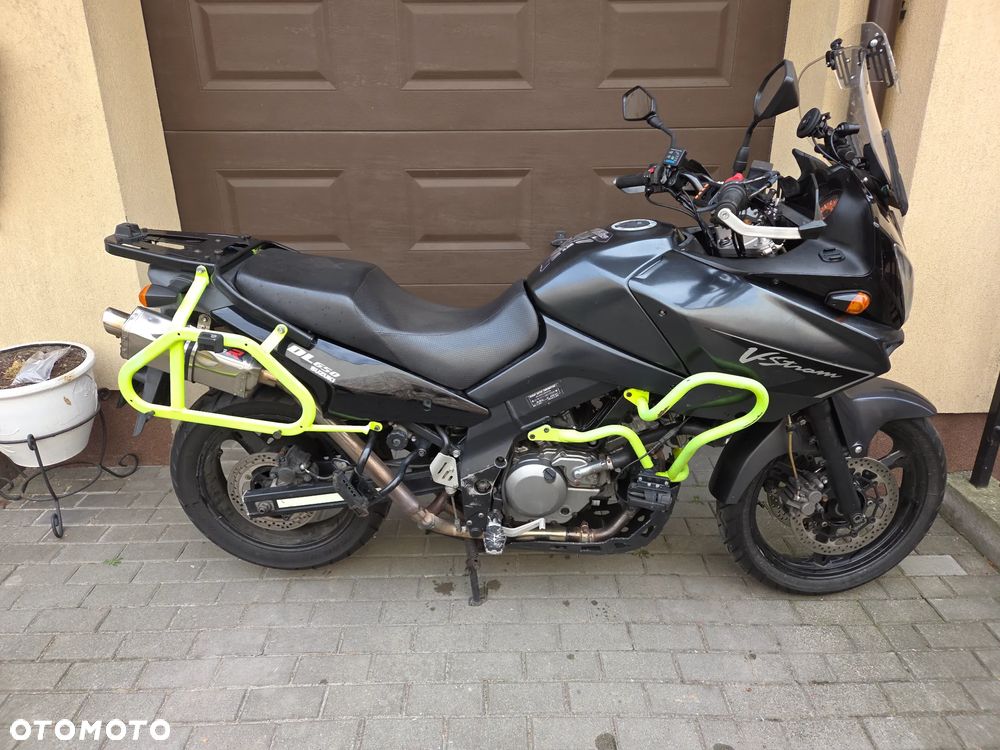 Suzuki DL - 6