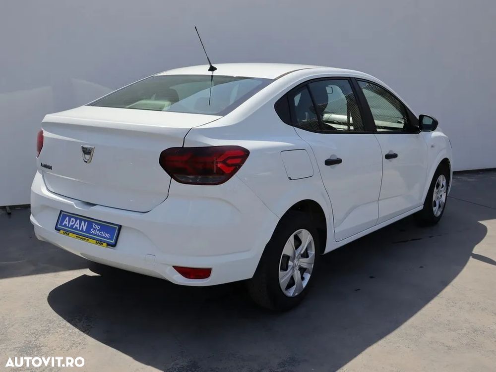 Dacia Logan TCe 90 Essential - 4