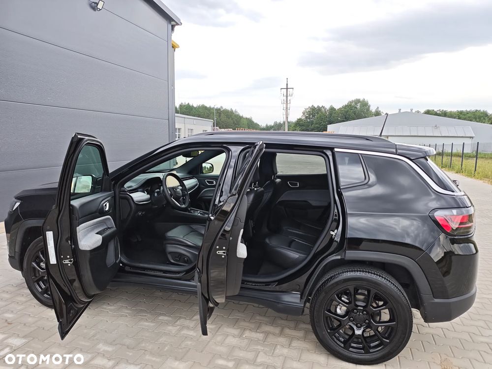 Jeep Compass - 12