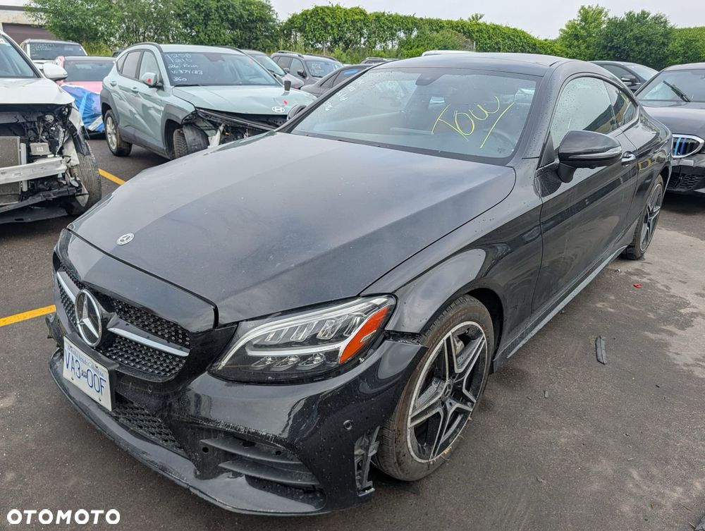 Mercedes-Benz Klasa C 300 4Matic 9G-TRONIC AMG Line - 5
