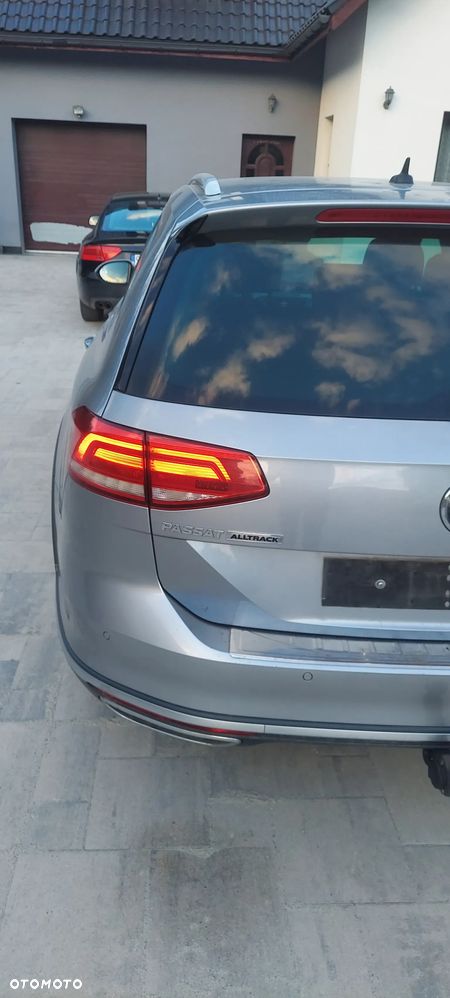 Volkswagen Passat 2.0 TDI 4Mot Elegance DSG - 4