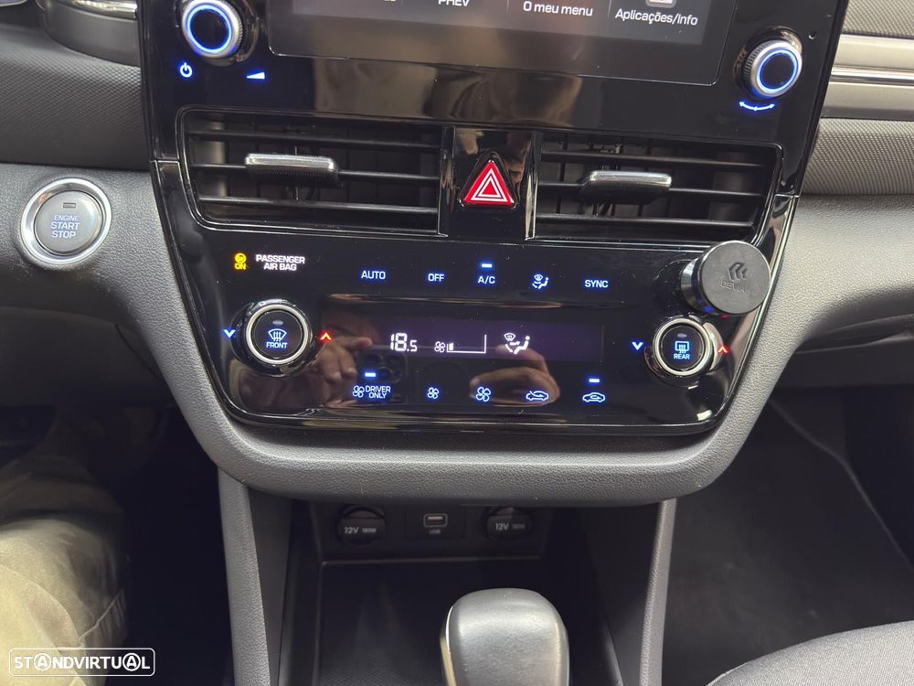 Hyundai Ioniq 1.6 GDI PHEV Pack Plus - 31