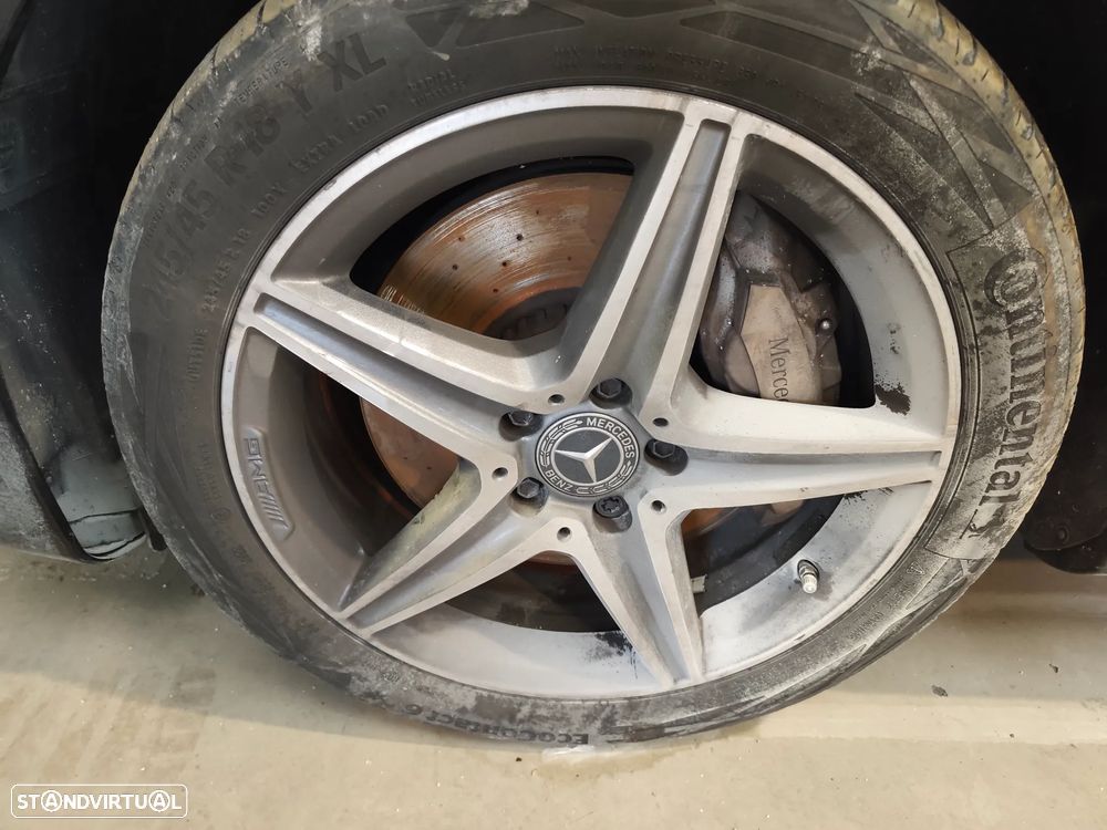 Mercedes-Benz E 300 de AMG Line - 8